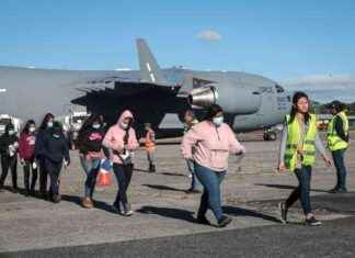 Centro de convenciones en Guatemala para migrantes deportados. centro-de-convenciones-en-guatemala-para-migrantes-deportados
