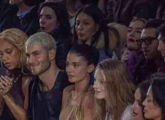 Tokischa y Kylie Jenner desfilan juntas en París Fashion Week 2025 tokischa-y-kylie-jenner-desfilan-juntas-en-pars-fashion-week-2025