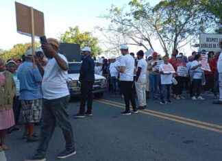 Marcha caravana contra presa de cola de Barrick Gold en Cotuí. marcha-caravana-contra-presa-de-cola-de-barrick-gold-en-cotu