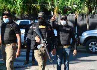 Incautan arma y cigarrillos ilegales en allanamientos en Hermanas Mirabal ncautan-arma-y-cigarrillos-ilegales-en-allanamientos-en-hermanas-mirabal