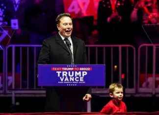 Elon Musk aclara que no abandonó a su hijo en un escenario elon-musk-aclara-que-no-abandon-a-su-hijo-en-un-escenario