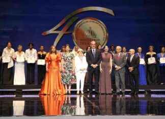 Reconocimiento del Presidente con la Medalla al Mérito Mujer reconocimiento-del-presidente-con-la-medalla-al-mrito-mujer