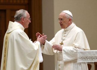 El Papa ofrece homilía en la Misa de Domingo