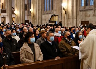 Misa de Hoy: 500 fieles celebran en la Catedral Primada